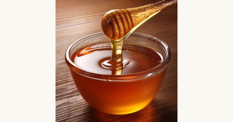 How Honey & Baking Soda Help Fade Scars Naturally - Beessential